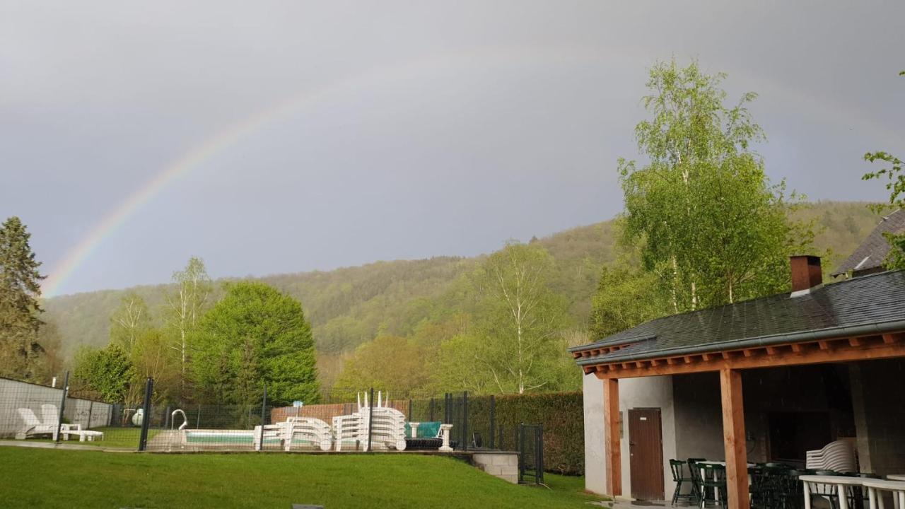 Auberge Le Vieux Moulin Poupehan Buitenkant foto